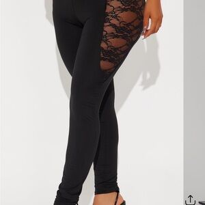Beneath the thorns lace leggings black